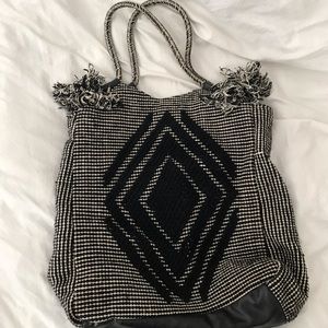 Black-and-White Knit Tote Bag 👜